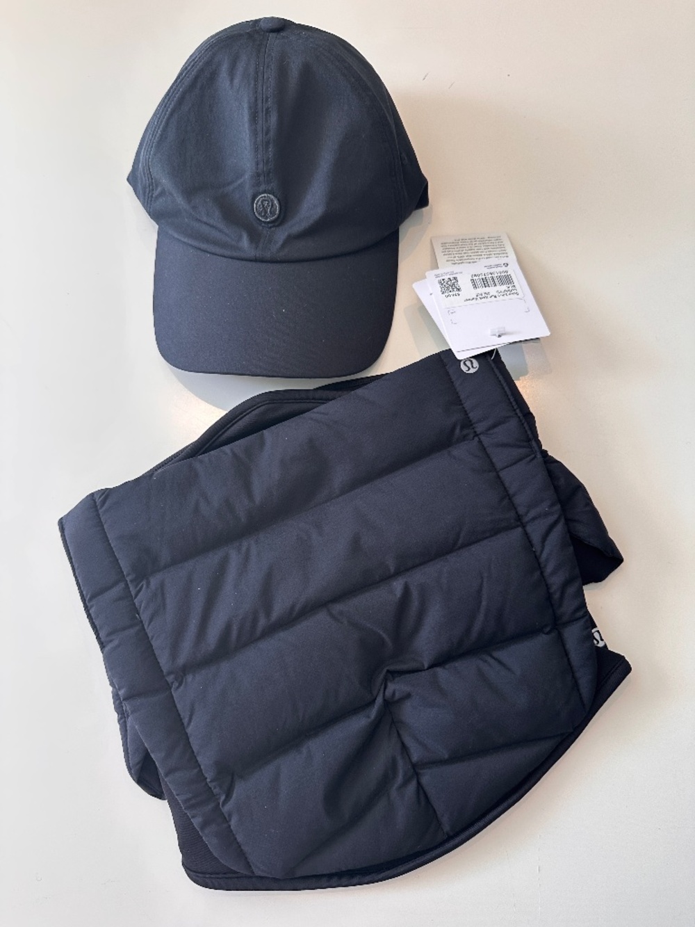 Lululemon Down 2-in-1 Run Neck Warmer & Baller Hat Set Black NWT Winter
